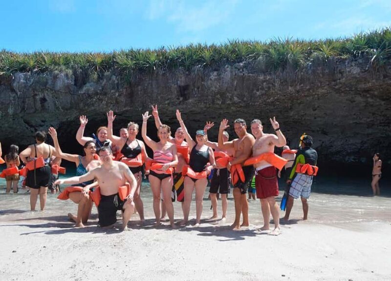 Puerto Vallarta: Marietas Island, Breakfast, Lunch, Open Bar - Key Points