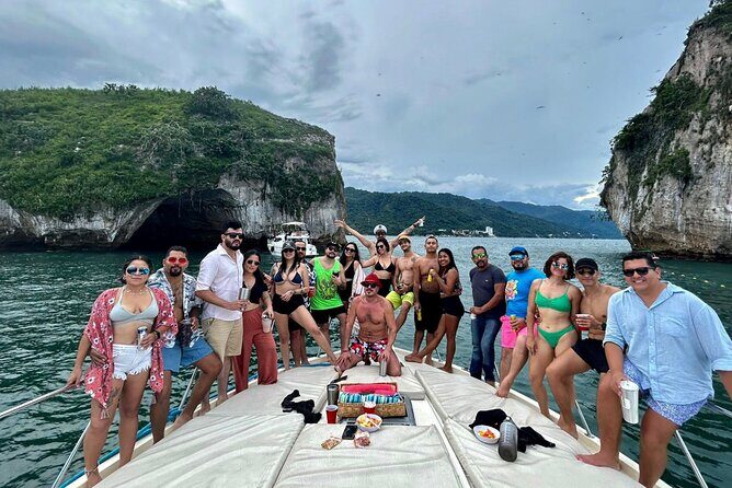 Puerto Vallarta Private Yacht: Half Day Tour (4h) - Experience the Jewel of Jalisco: Puerto Vallarta Private Yacht Half-Day Tour