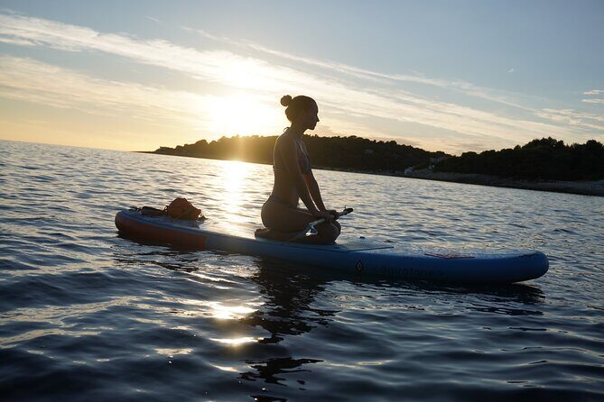 Pula / Pjeana Uvala: Sunset SUP Tour  Explore & Chill - An In-Depth Look at the Sunset SUP Tour