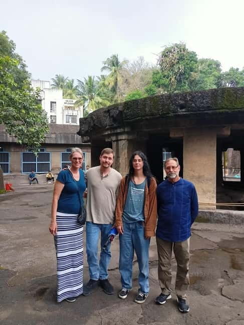 Pune: Sacred Sites Half Day Tour with Snacks (AC Car Tour) - The Experience in Detail