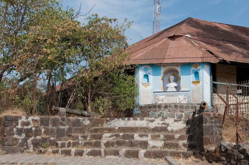 Pune: Sinhagad Fort Hike & Zapurza Museum Full Day Car Tour - A Deep Dive into the Experience