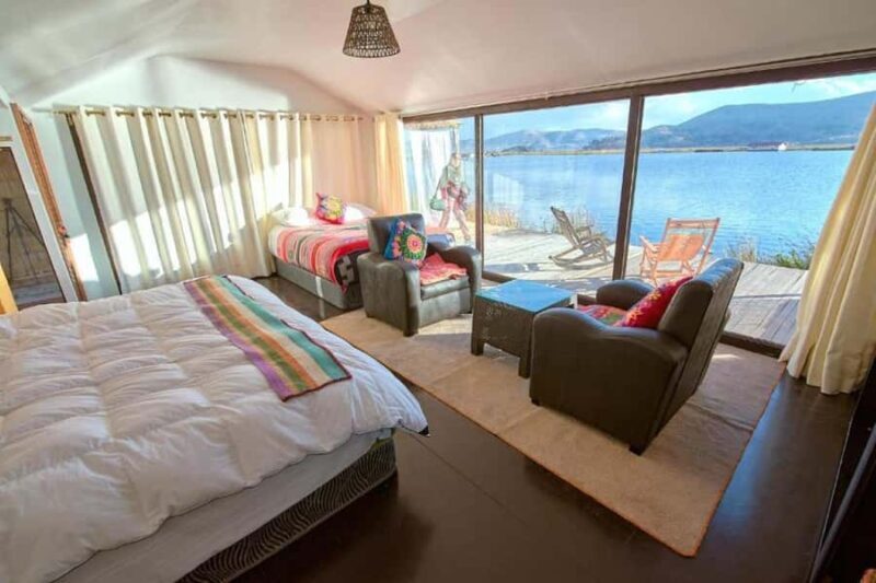 Puno: Uros Island + Floating Hotel 2 Days | Dinner | - Exploring Lake Titicaca’s Uros Islands: An Authentic Encounter