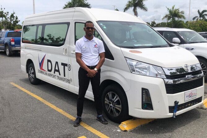 Punta Cana Airport to OCEAN BLUE & SAND in PUNTA CANA R/T - The Value of a Private, Pre-Arranged Transfer