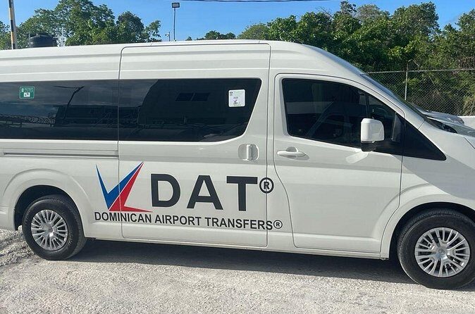 Punta Cana Airport to OCEAN EL FARO (Uvero Alto) R/T - What Makes This Service Stand Out?