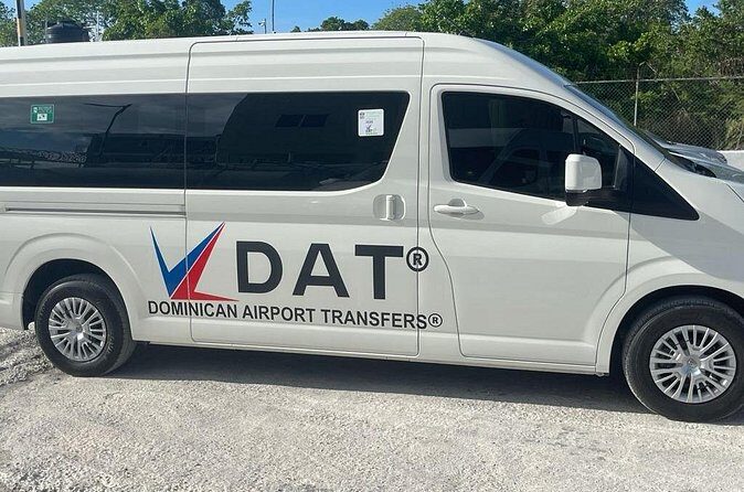 Punta Cana Airport to ROYALTON RESORTS PUNTA CANA R/T (NOT CHIC) - Considerations and Who It’s Best For