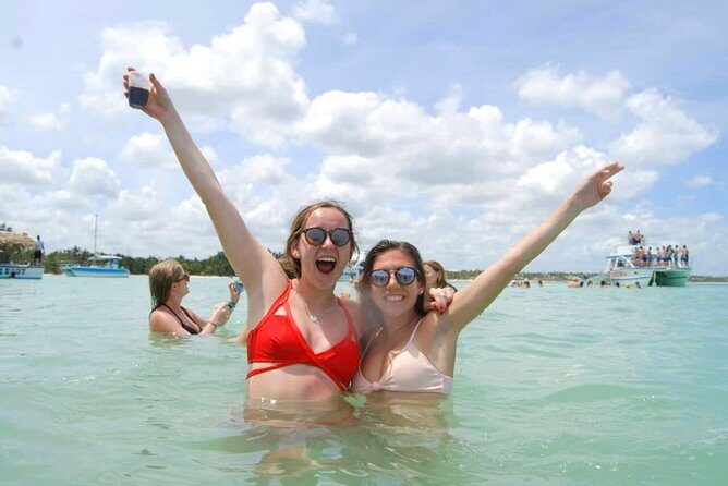 Punta Cana Booze Cruise with Snorkeling, Natural Pool & Open Bar - FAQs