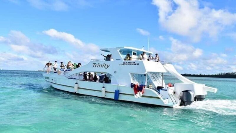 Punta Cana: Cayo Levantado & El Limón Waterfall Day Trip - An In-Depth Look at the Tour Experience