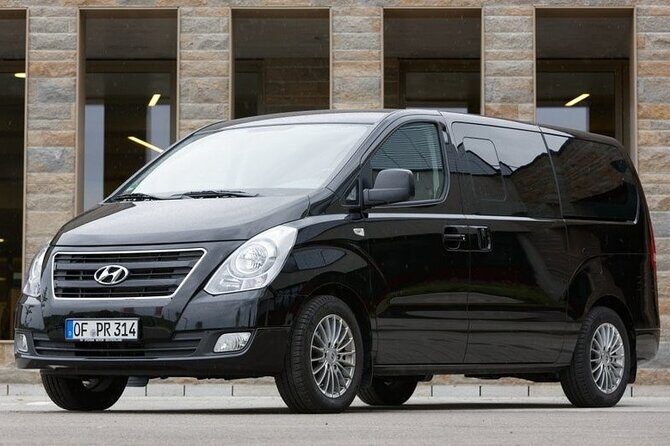 Punta Cana: Exclusive Luxury Transfer Airport to Your Hotel - How the Experience Unfolds