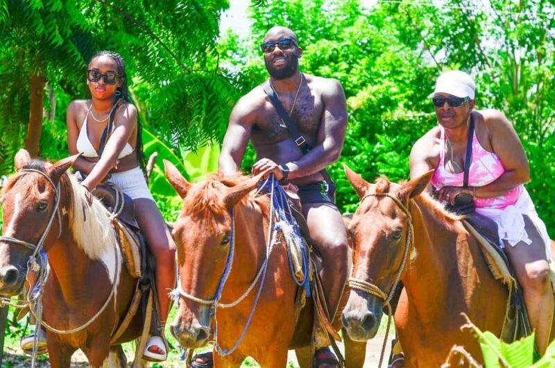 Punta Cana: Horseback Riding Tour with Beach Visit - Who Should Consider This Tour?
