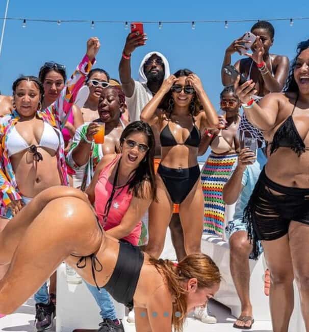 Punta Cana: Party Boat with Snorkeling, Open Bar And Hip Hop - Key Points