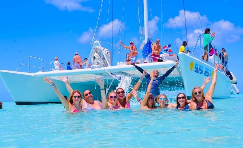 Punta Cana: Saona Island Catamaran Adventure with Lunch - Key Points
