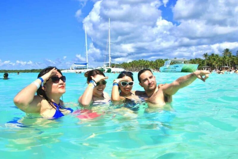 Punta Cana: Saona Island Cruise with Lunch & Open Bar Deluxe - FAQ