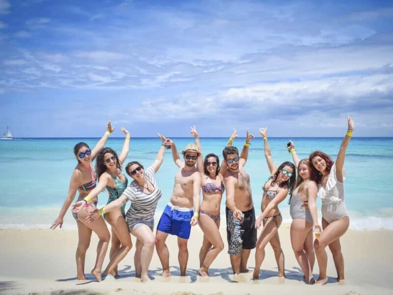 Punta Cana: Saona Island Day Trip with Blue Lagoon & Lunch - Key Points