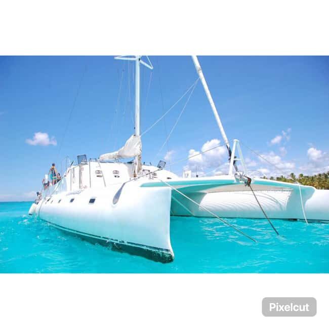 Punta Cana: Saona Island Day Trip with Catamaran Cruise - Key Points