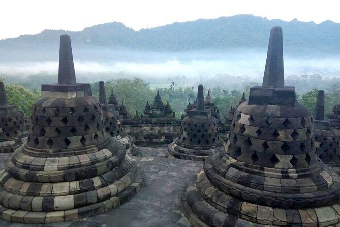 Punthuk Setumbu Sunrise, Borobudur Temple And Merapi Lava Experience - Key Points