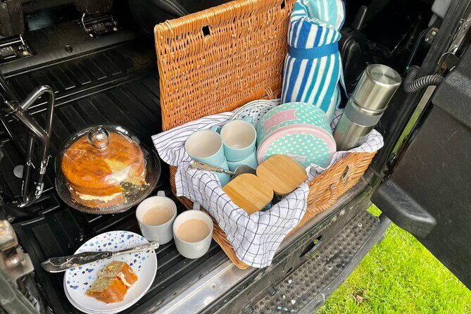 PURBECK HILLS & JURASSIC COAST - PRIVATE - 4x4 LAND ROVER SAFARI - Why This Tour Is Worth Your While