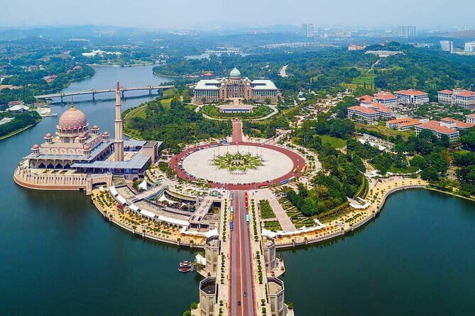 Putrajaya Open Air Tour from Kuala Lumpur with Sight SeeingCruise - Key Points