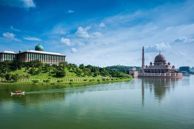 Putrajaya Open Air Tour from Kuala Lumpur with Sight SeeingCruise - Final Thoughts: Who Is This Tour Perfect For?