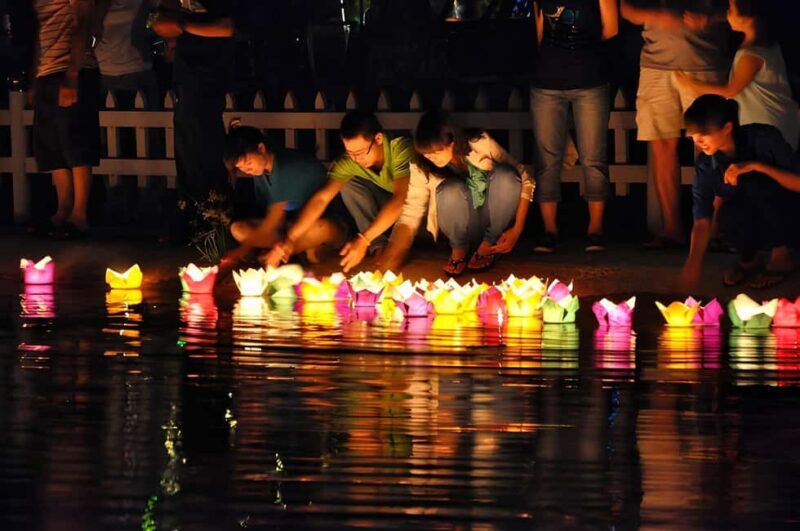 PVT /SIC Hoi An with Boat Ride and Lantern Release - Exploring Hoi An with a Lantern Boat Ride and Cultural Tour