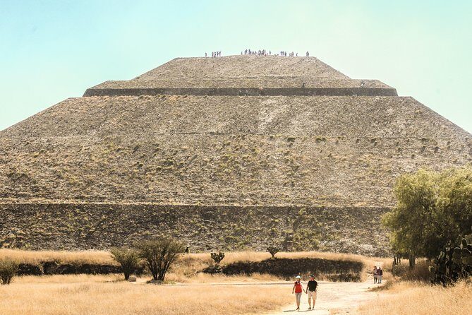 Pyramids of Teotihuacan, Guadalupe Shrine & Tlatelolco Tour - FAQ
