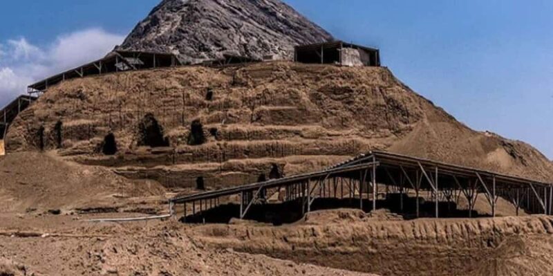 Pyramids of the Sun and the Moon, Huanchaco and Chan Chan - Key Points