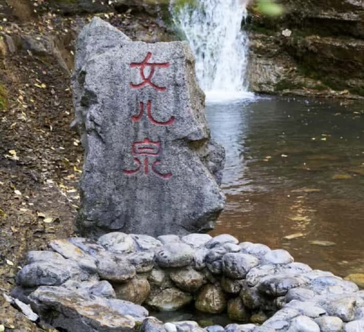 Qingzhou: Jingtang Ancient Village & Huanghuaxi Tour - Cultural and Shopping Opportunities