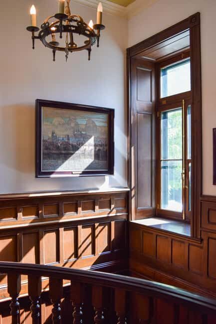 Quebec City : Guided Tour & Gin at the Quebec Garrison Club - Key Points