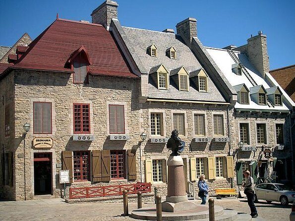 Quebec City Highlights with a private driver (2h) - Key Points