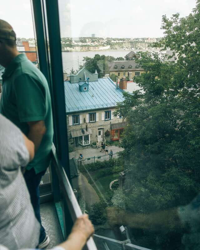 Quebec City: Old Quebec Walking Tour with Funicular Ride - Discovering Old Quebec: A Walk Through Time and Scenery