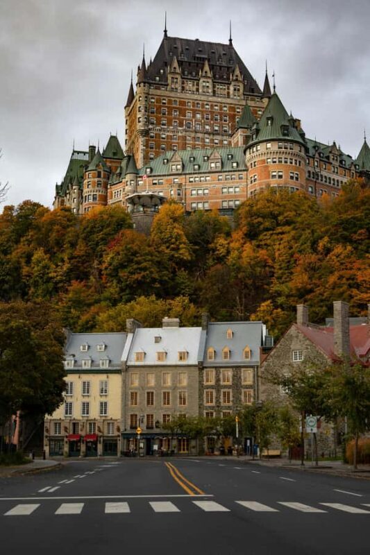 Québec City: Private Walking Tour of City Highlights - The Tour in Detail: What to Expect at Each Stop
