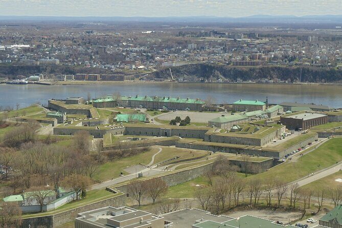 Québec City self-guided walking tour & scavenger hunt - A Practical Guide to Your Quebec City Scavenger Hunt