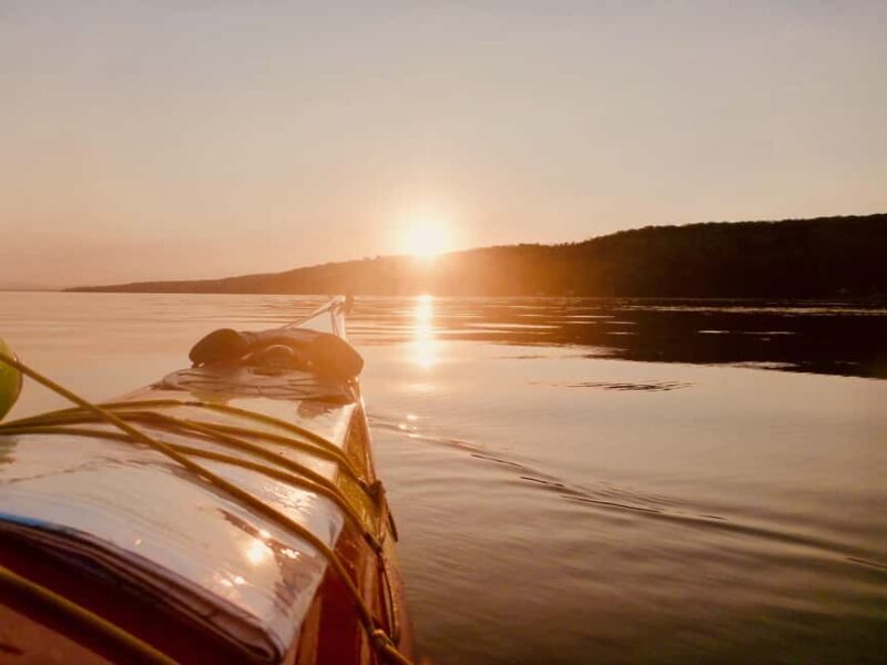 Quebec City Sunset Sea-Kayaking Tour with Mapple Wine - FAQ