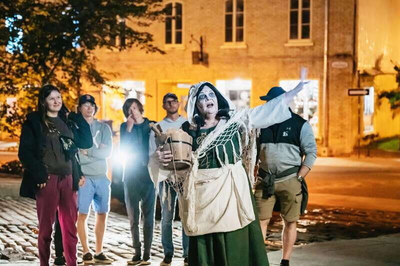 Quebec Interactive Street Theatre: "Crimes in New France" - Discover Quebec’s Haunted Past with "Crimes in New France"