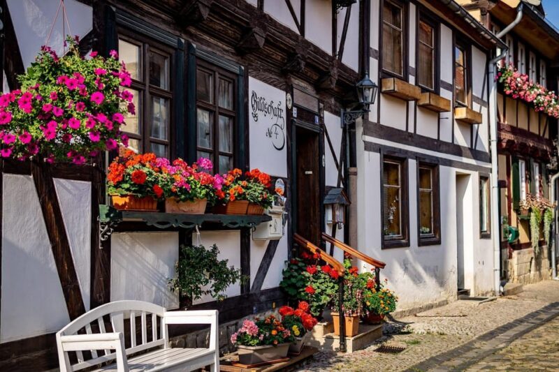 Quedlinburg: Guided City Walk - Highlights tour (private) - Why the Price Represents Good Value
