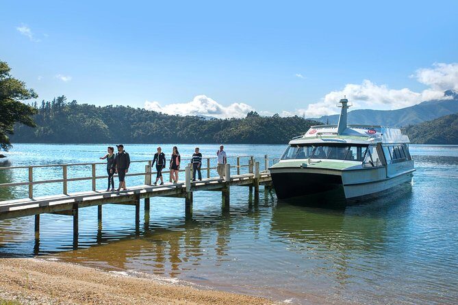 Queen Charlotte Sound Mail Boat Cruise - Why Choose the Queen Charlotte Sound Mail Boat Cruise?