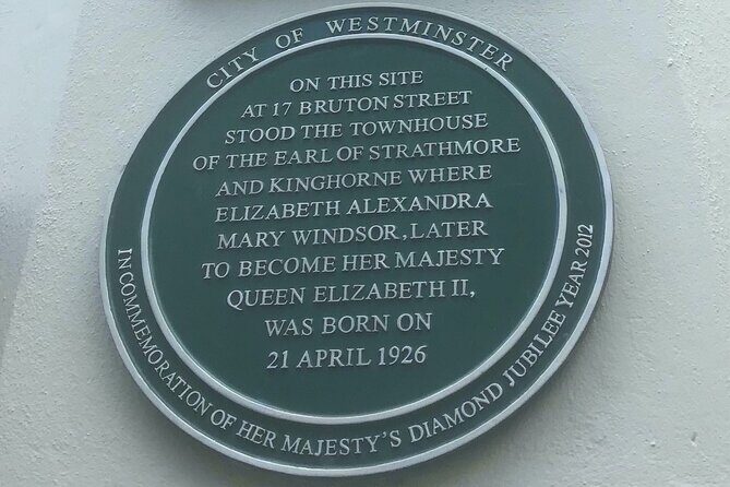 Queen Elizabeth II Private Walking Tour of London - Detailed Breakdown of the Itinerary