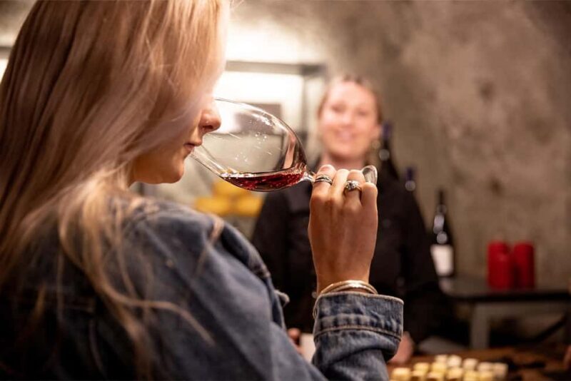 Queenstown, Arrowtown, Gibbston: Flexible Wine Hopper Tours - Queenstown, Arrowtown, Gibbston: Flexible Wine Hopper Tours