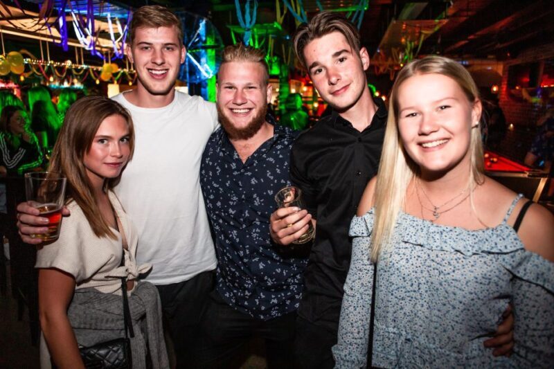 Queenstown: Ice Bar Crawl - What You Can Expect on the Queenstown Ice Bar Crawl