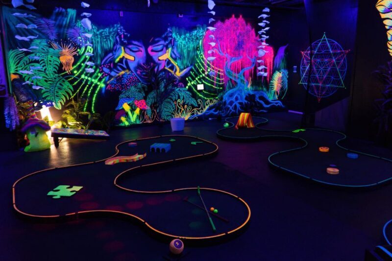 Queenstown: Indoor Putt 'n' Glow Mini Golf - An In-Depth Look at Queenstown’s Glow Mini Golf