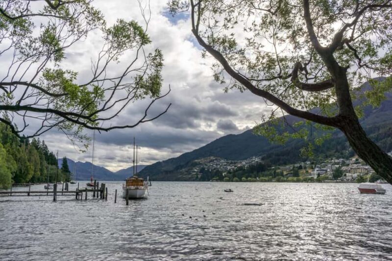 Queenstown Winter Walk: Enchanted Holiday Magic - Who Should Consider This Tour?
