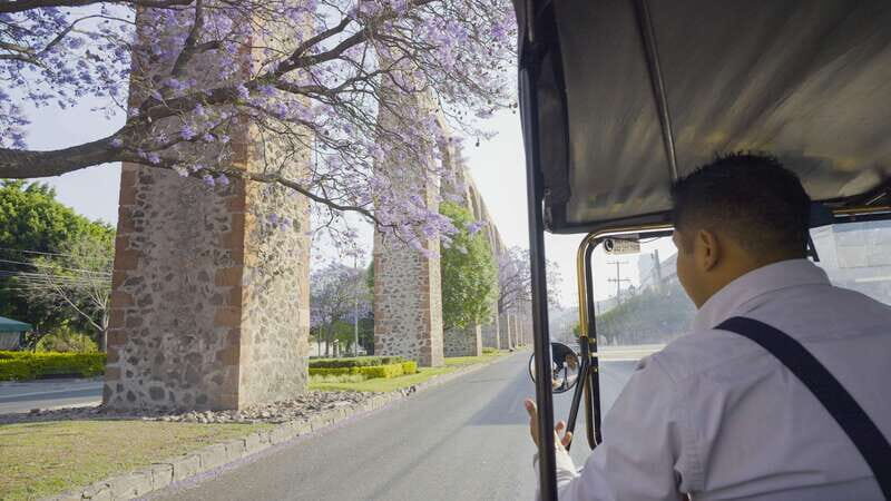 Querétaro: City Tour in a Classic Ford T Vehicle - Authentic Stories and Personalities