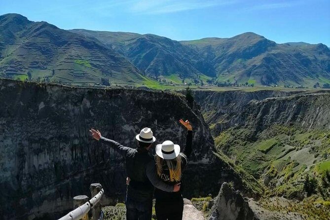 Quilotoa Full Day Tour - All included with Quito pick up & drop off - Key Points