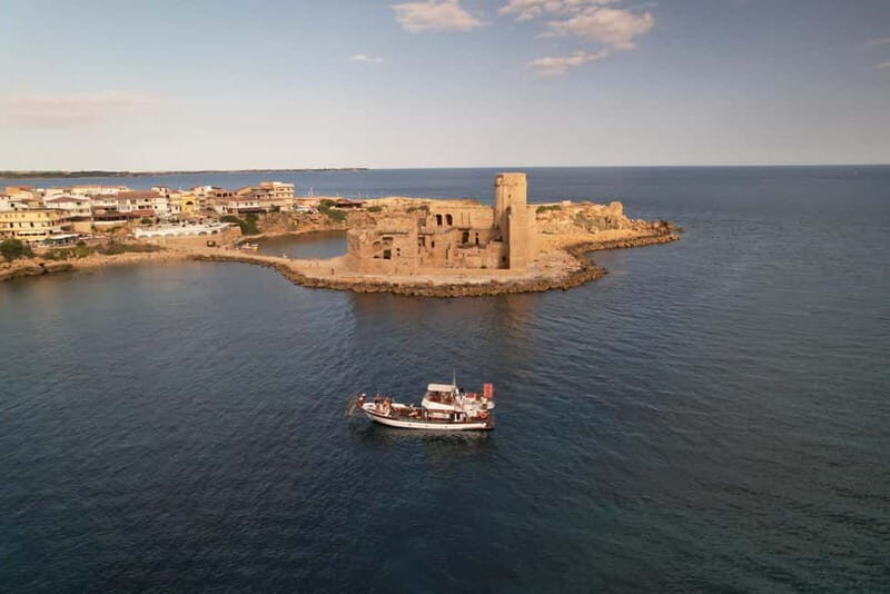 RaccontiAmo Daily cruises Le Castella Isola Capo Rizzuto - The Value of a Short Coastal Escape