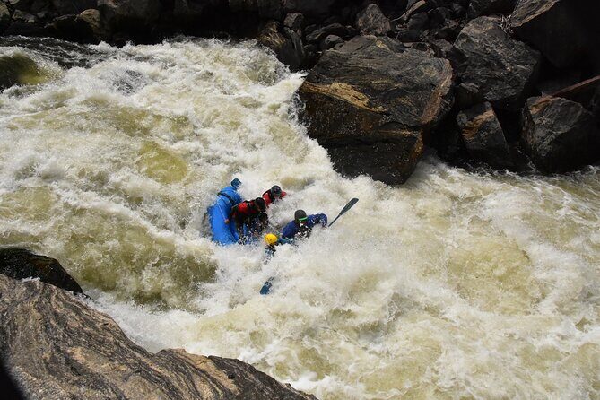 Raft through Gore Canyon- Class V Ultimate Advanced White-Water Rafting - An Honest Look at Gore Canyon White-Water Rafting