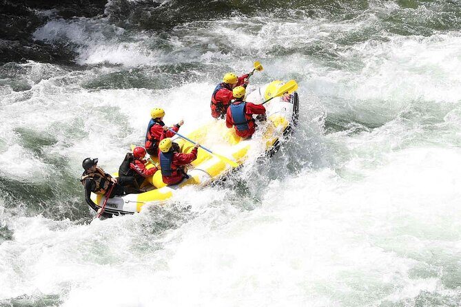 Rafting at Paiva River - Equipment and Safety Briefing
