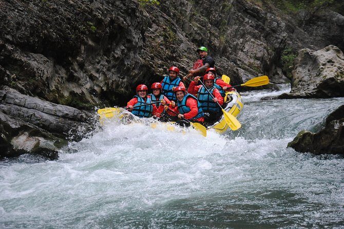 Rafting "Canyon" - A Deep Dive into the Lao Rafting Experience