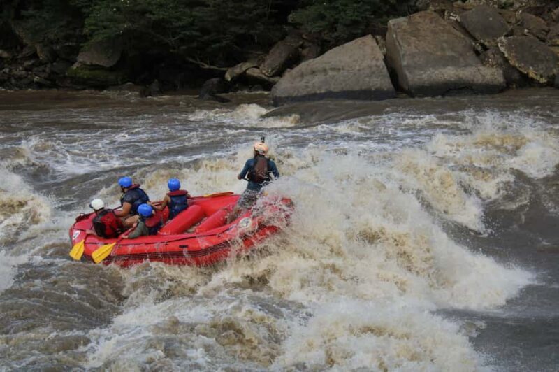Rafting Rio Suarez, Santander: Challenge the Extreme Currents in a Canyon - FAQ