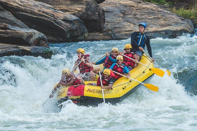 Rafting - White Water River Rafting Trip in Rio de Janeiro - White Water River Rafting in Rio de Janeiro: An Adventure for Nature Lovers and Thrill Seekers