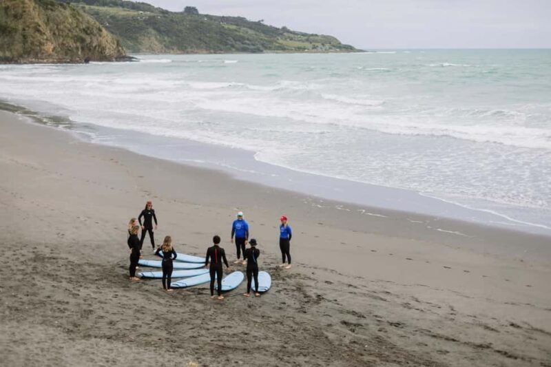Raglan: Private Surf lesson 2:1 - Why Choose Raglans Private Surf Lesson?