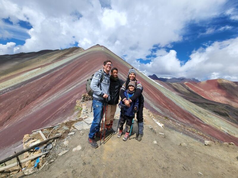 Rainbow Mountain Tour and optional visit to the Red Valley - Lunch and Reflection in Cusipata